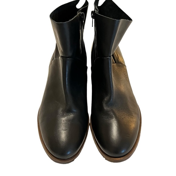 Avellini Black Leatheret Block Heel ankle boots side zip 9 NWOB side zip - Picture 8 of 15